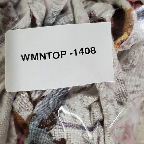 Maurices 1x Plus White Floral Top - Picture 7 of 7